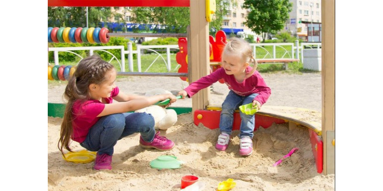 Конфликты на детских площадках: как поступать правильно?
